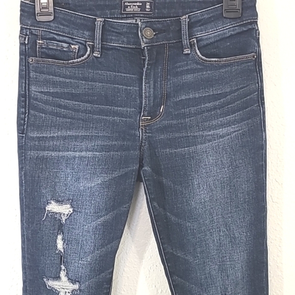 ABERCROMBIE & FITCH Distressed Harper Ankle Jeans, size 24/00 - Picture 2 of 7